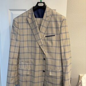 Tan and Blue Sport Coat with Plaid Pattern and Notched Lapel